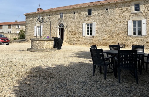 Saint-Germain-de-Princay Cama Y Desayuno | Family Suite - Tennis in Vendée - Puy du Fou - Sables D’Olonne