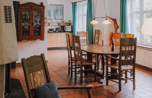 Neufeld Casa | Family-friendly vacation home - 200m behind the North Sea dike