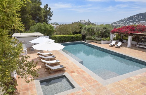 Santa Eulalia del Río Villa | Casa de campo auténtica y familiar con piscina grande y licencia