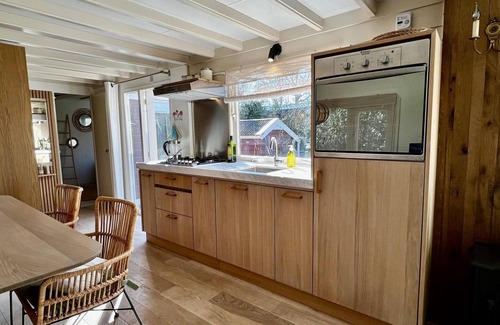 Sint Maartensvlotbrug Casa | Family-friendly chalet with use of park pool.