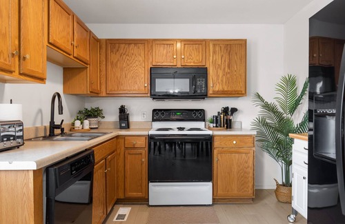 Dandridge Casa | Family Friendly, 15 Min to Douglas Lake, Game Room, King bed