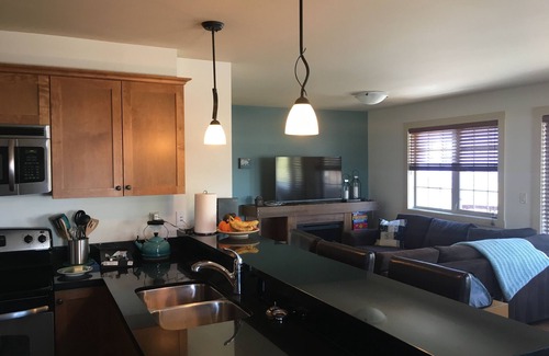 Golden Casa | Casa adosada familiar de 2 dormitorios + 1 baño (para 5) en Kicking Horse Mtn