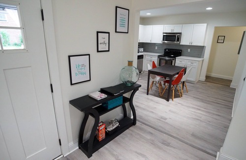 Atlanta Casa | Family-Friendly 2BR Bungalow | Falcons Concerts Pool Access | Botel