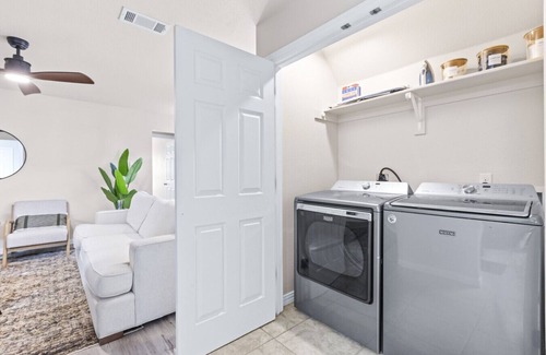 West Arlington Casa | Family-Friendly 3-BR, 10 Min from AT&T Stadium
