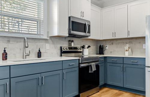 Durham Casa | Family-Friendly 4BR with Fenced Yard & Parking