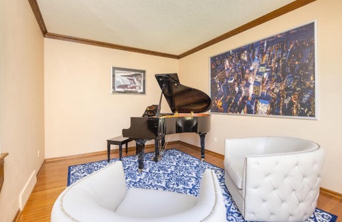 Clive Casa | Family Friendly 5 BR Home with Hot Tub & Game Room