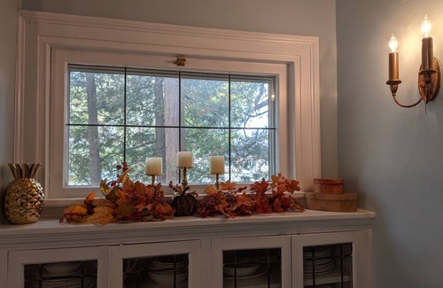 Painesville Casa | Family-friendly 5-Star Rated 19th Century Restored Mansion