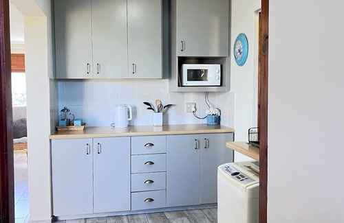Betty's Bay Apartamento | Family-friendly apartment with a sea view and close to the beach