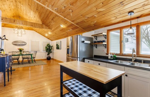 Pulaski Casa | Family friendly cabin with water views!