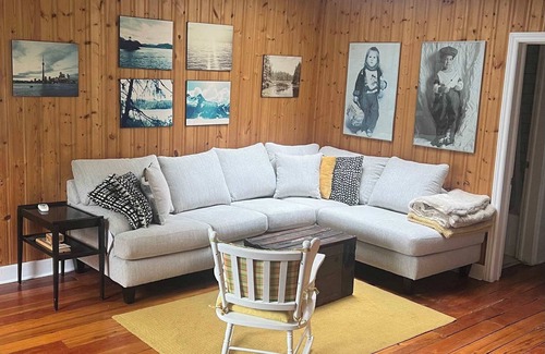 Georgina Casa | Casa de campo familiar en el lago Simcoe con acceso a la playa privada