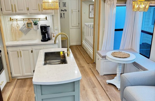 Springfield Casa | Family friendly cozy camper - Close to Autzen Stadium and U of O