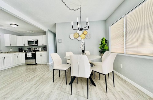 Crystal Lake Casa | Family-friendly Fire-pit Pool Table Soccer