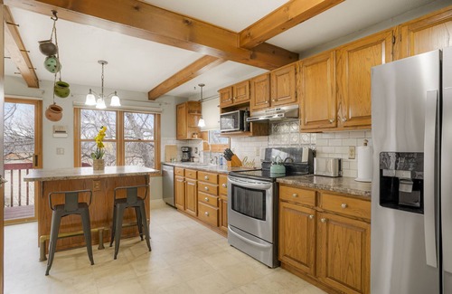 North Central Westminster Casa | Family Friendly | Game Room | KING BED |Deck&Grill