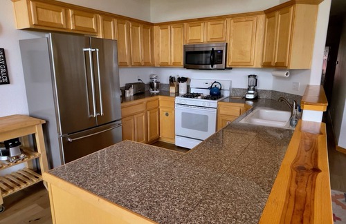 Truckee Condominio | ¡¡NUEVO!! Ideal para familias, magníficas vistas y pasos a la colina de esquí Tahoe Donner