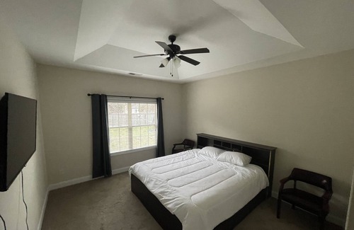 West Columbia Casa | Family Friendly Home Near Everything