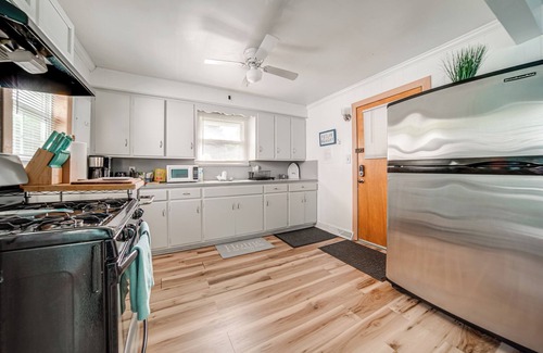 Erie Casa | Family-Friendly Hideaway Near Presque Isle!