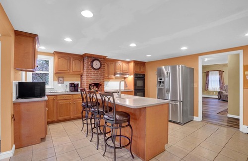 Cardiff Casa | Family Friendly Home w/Large 1 Acre Backyard & Decks