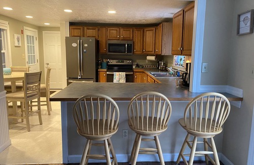 Hyannis Casa | Family - friendly home 1.5 miles to Craigville Beach (Beach pass Inc.)