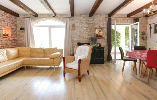 Kastel Sucurac Casa | Family friendly house with a parking space Kastel Sucurac, Kastela - 21842