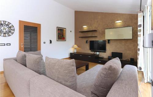 Kastel Sucurac Casa | Family friendly house with a parking space Kastel Sucurac, Kastela - 21842