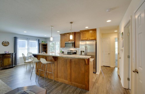 Lansing Casa | Family-Friendly Lansing Home with Covered Balcony!