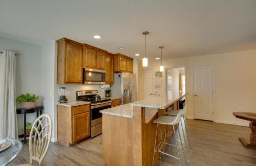 Lansing Casa | Family-Friendly Lansing Home with Covered Balcony!