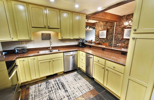 Summit Cove Casa | Chateau Acadian 101: 4 BR / 3 BA condominio en Keystone, capacidad para 10