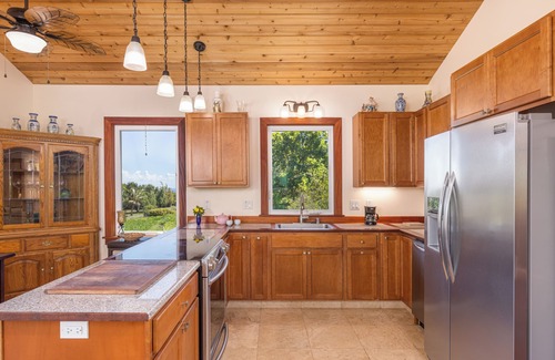 Hawi Cabaña | Cottage con vista al mar, ideal para familias y romántico, en una finca privada de 10 acres