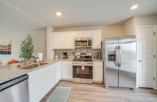 Broken Arrow Casa | Family-Friendly, Pets Welcome: Broken Arrow Gem!