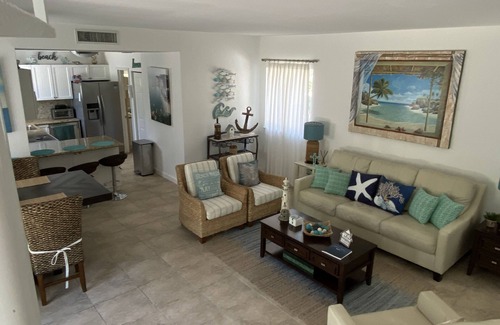 Alice Town Villa | Family friendly private villa can sleep 6, walking distance from beach and pool!