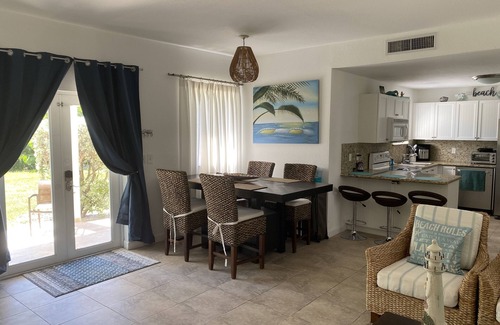 Alice Town Villa | Family friendly private villa can sleep 6, walking distance from beach and pool!