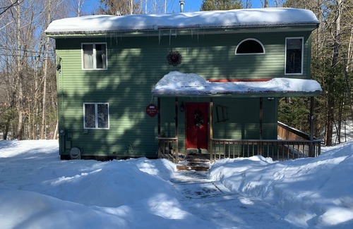 Eidelweiss Village Casa | Family friendly Ski/Lake house in the White Mountains - walk to lake