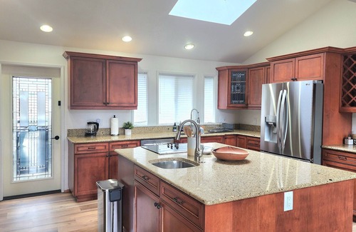 Sudden Valley Casa | Family-friendly Summer Retreat w/ easy Lake access