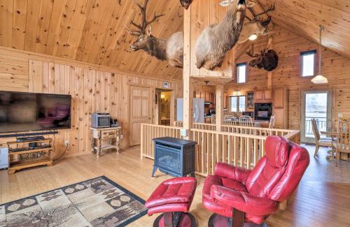 Troy Casa | Family-Friendly Troy Getaway with Furnished Deck!