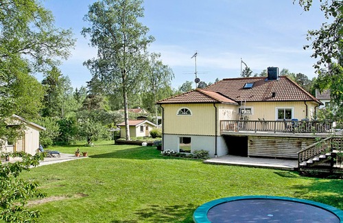 Djursholms Ekeby Villa | Villa familiar, zona tranquila a 10 minutos de Estocolmo y 5 minutos de la playa
