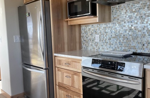 Copalis Beach Casa | Family Fun Near Ocean Shores—Hot Tub, Elevator & Easy Dune Walk to Beach
