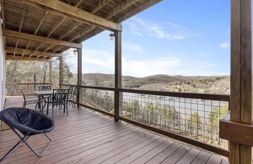 Kimberling City Casa | Family fun on the lake!