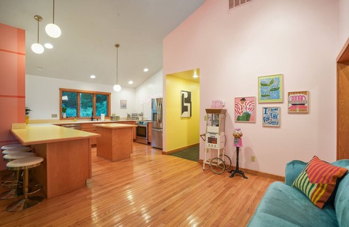 South Bloomingville Cabina | Cabaña-Premium-Baño Privado-Rainbow Lane