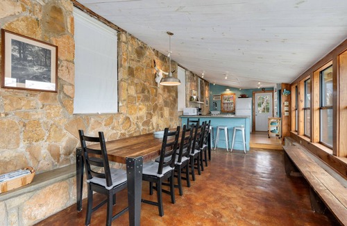 Bandera Casa | Family gathering favorite! Private Medina rare river access! 5 min to Bandera!