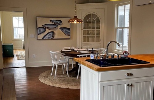 Peaks Island Casa | Family Gathering Spot