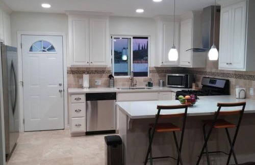 Harbor Casa | Family getaway 3 BR 2 Bath home in Lomita, CA.