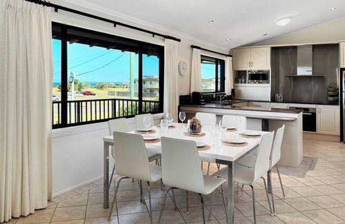 Warilla Casa | Family Getaway - Opposite Warilla Beach
