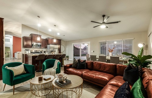 South Mountain Casa | Family Getaway! Sleeps 12, Pool, Playground, Game Room
