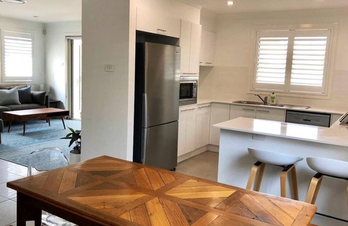 Shellharbour Casa | Family Getaway With LARGE Parent Retreat!