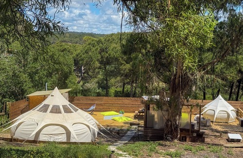 Colares Alquiler De RV | Family glamping within walking distance to three beaches