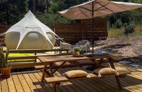 Colares Alquiler De RV | Family glamping within walking distance to three beaches