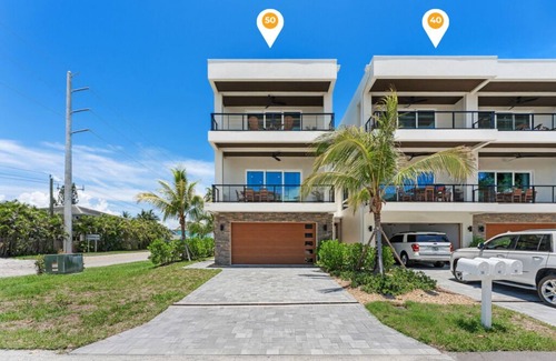 Indialantic By The Sea Casa | Family & Group Friendly — Book Both Indialantic Townhomes W/ Private Balconies