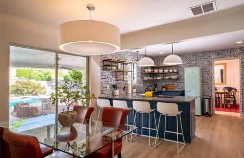 Albuquerque Casa | Family&Groups, 5br, Sleep 12, Pool/Hot tub/Firepit