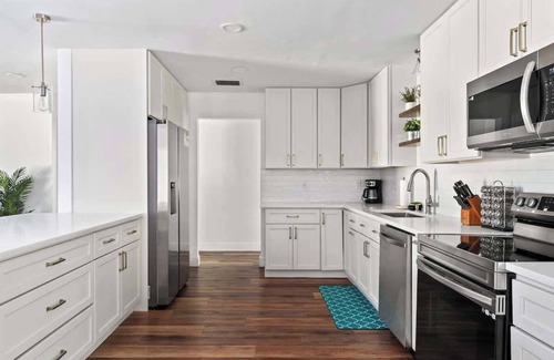 Whitfield Casa | Family - Heated Pool - Near Siesta Key - Anna Maria - IMG