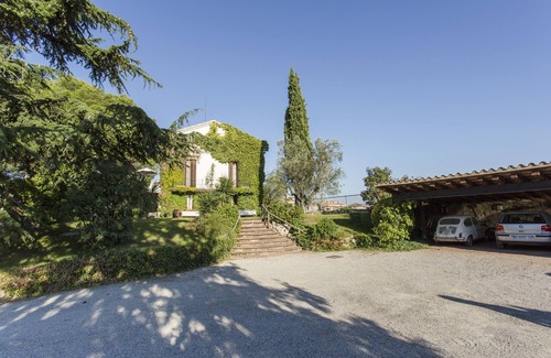 Sant Feliu de Codines Casa | Casa familiar con piscina, a 30km de BCN y de sus playas